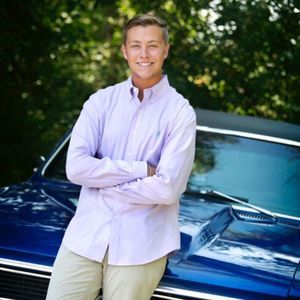 Meet your Posher, Theo